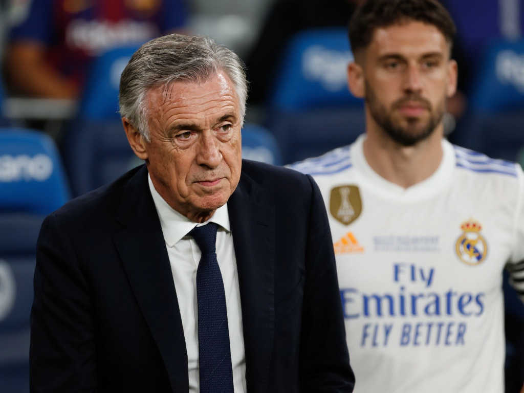 陷经济困境 陷经济困境